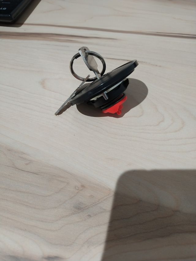 Tapón Combustible Llave Opel