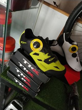 Zapatillas MTB ges mountracer de segunda mano por 59 EUR en Osuna en  WALLAPOP