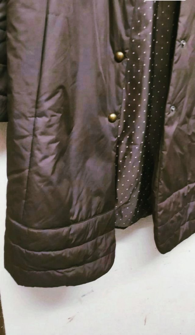 cómodo plumífero,no pesa y abriga