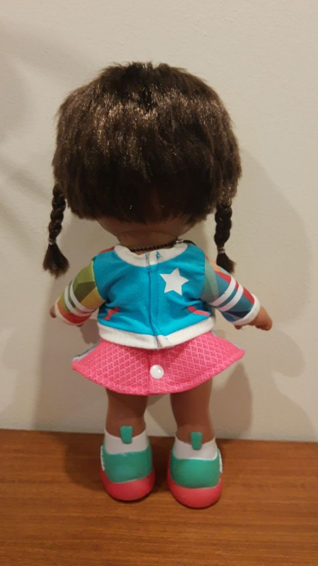 MUÑECA FAMOSA SUZY SPRINT PATINADORA REGALO NIÑAS