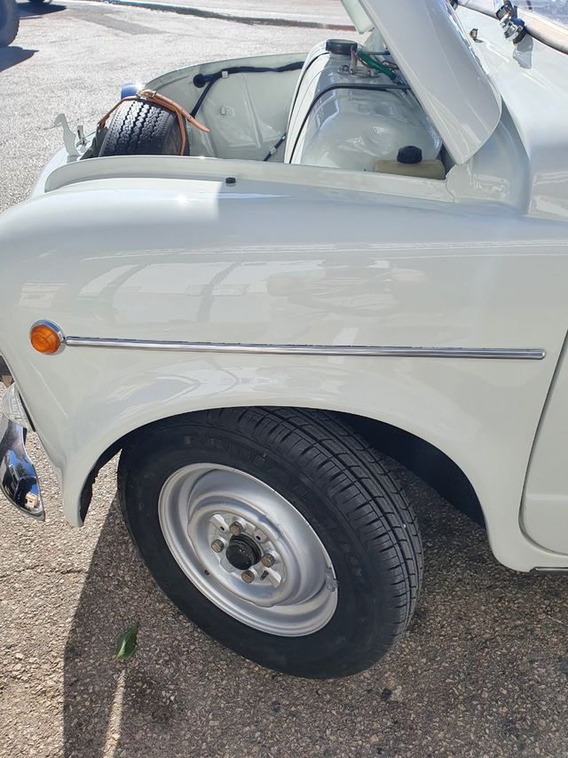 Juego molduras cromadas aletas delantera Seat 600D