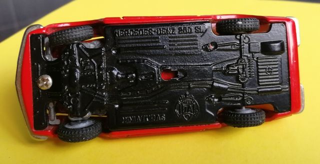 Mercedes 230 gsl marca Joal en miniatura 