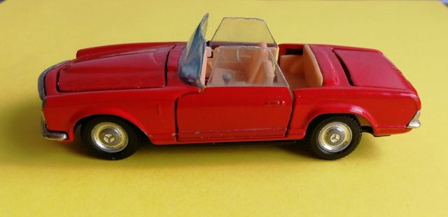 Mercedes 230 gsl marca Joal en miniatura 