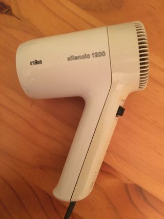 2 secadores de pelo: Braun Silencio 1200 y Team HD de segunda mano por 5  EUR en Albacete en WALLAPOP
