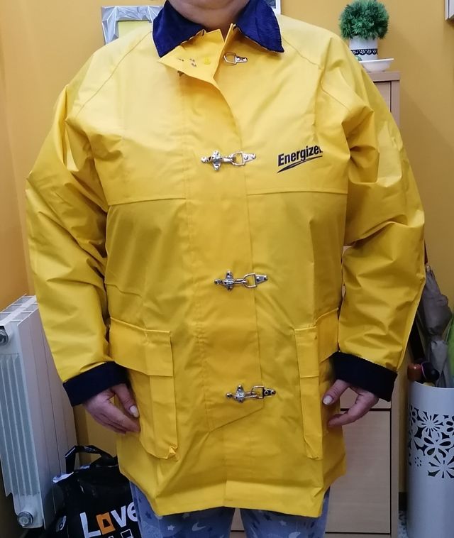 Chubasquero XL para la lluvia muy grande