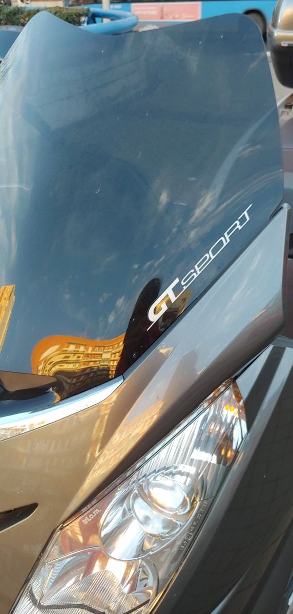 Satellis Peugeot 125 4v GT sport