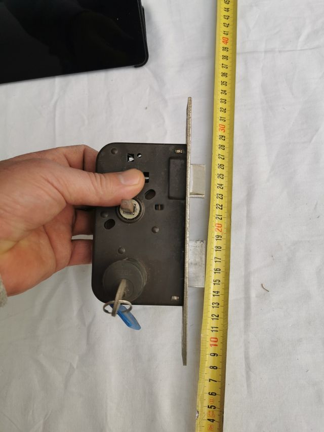 CERRADURA DE EMBUTUTIR AZBE