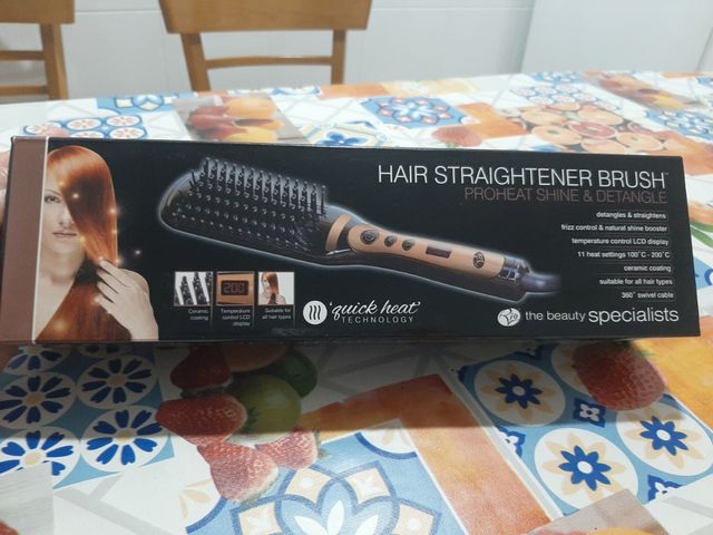 Cepillo alisador con aire caliente Rio Beauty