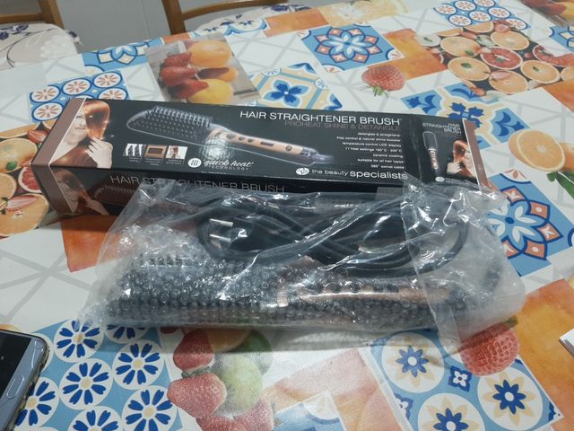 Cepillo alisador con aire caliente Rio Beauty