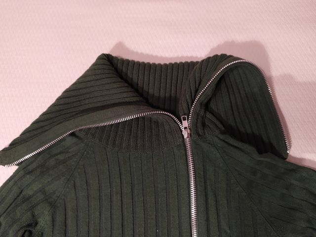 Chaqueta cremallera Bershka