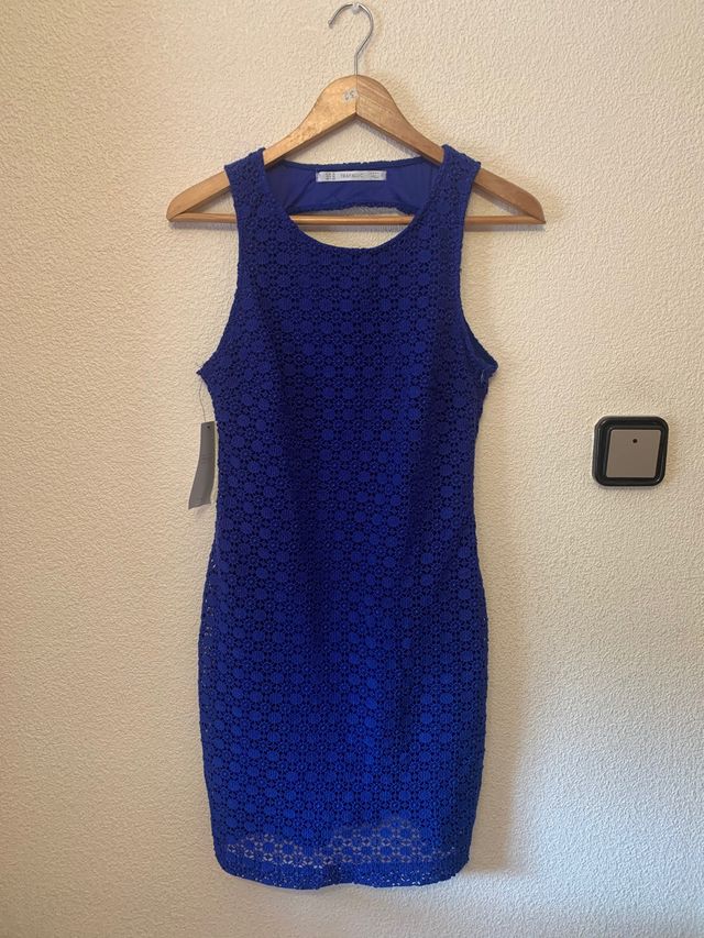 Vestido azul ajustado de crochet zara