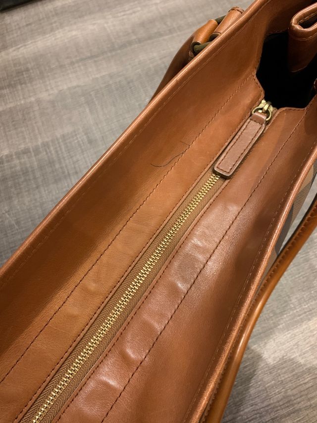 Bolso Tote Burberry auténtico Gran capacidad