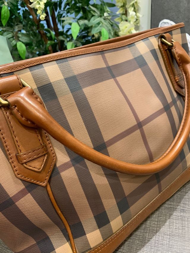Bolso Tote Burberry auténtico Gran capacidad