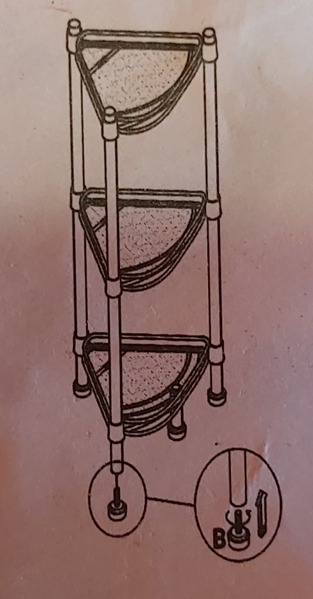 Esquinero en cristal de 3 baldas