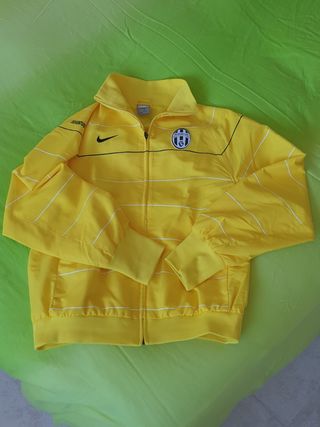 Sudadera chándal Nike Juventus - Talla S de segunda mano por 8 EUR en  Castillo en WALLAPOP
