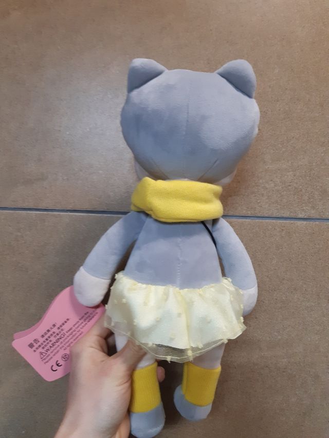 Muñeca de peluche gatita gato nueva