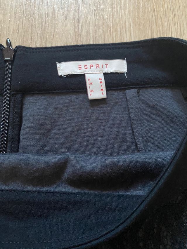 Falda ESPRIT estampado floral en encaje