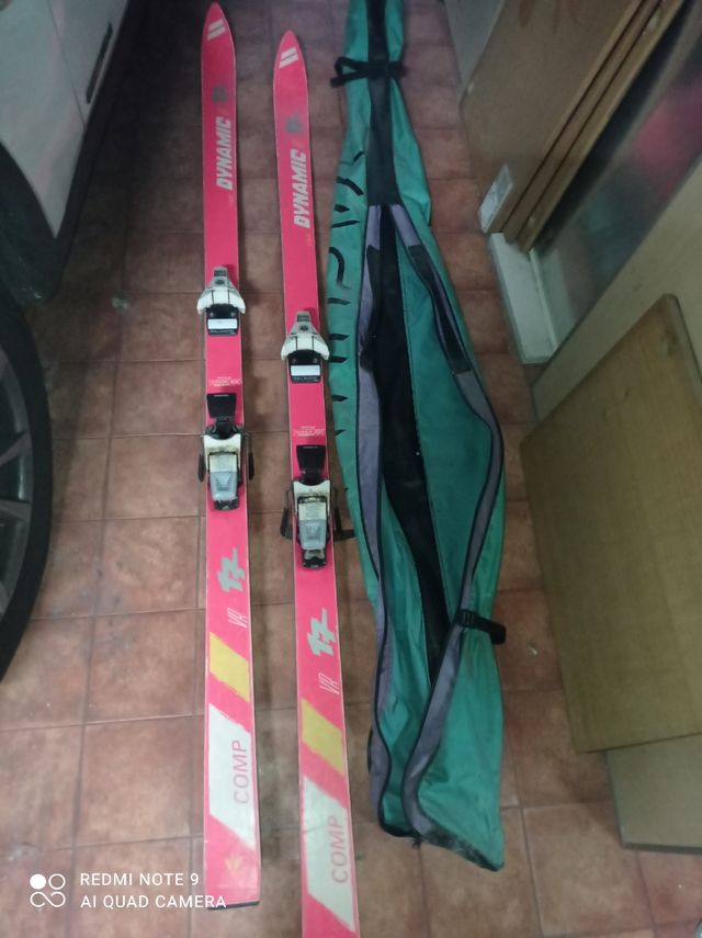 Skis nieve Esquies
