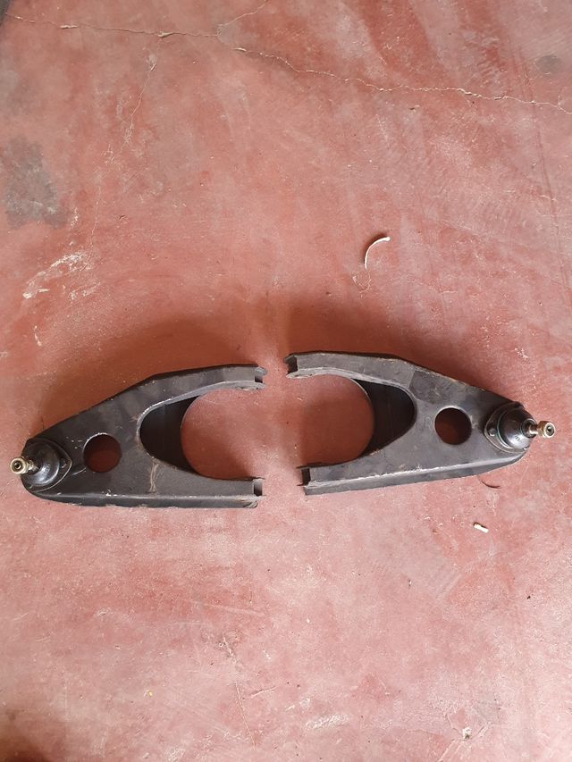 Juego brazos de suspensión superiores Renault 4