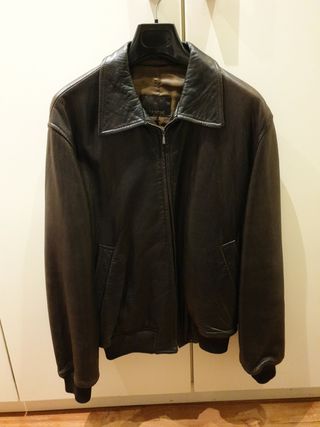 Cazadora de piel Florentino con muy poco uso de segunda mano por 88 EUR en  Bilbao en WALLAPOP