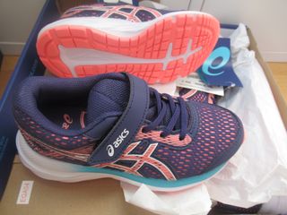 Asics NUEVAS Pre Excite 6 PS T.29,T.30 de segunda mano por 30 EUR en  Logroño en WALLAPOP