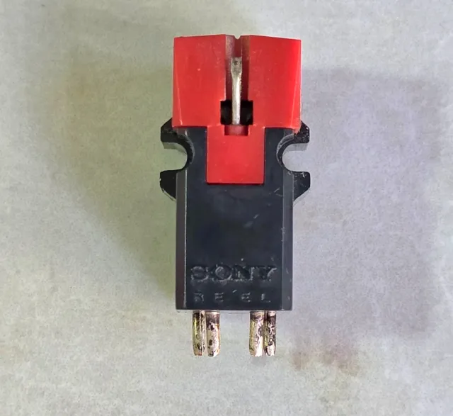 AGUJAS Y CÁPSULAS PARA TOCADISCOS AMPLIO STOCK