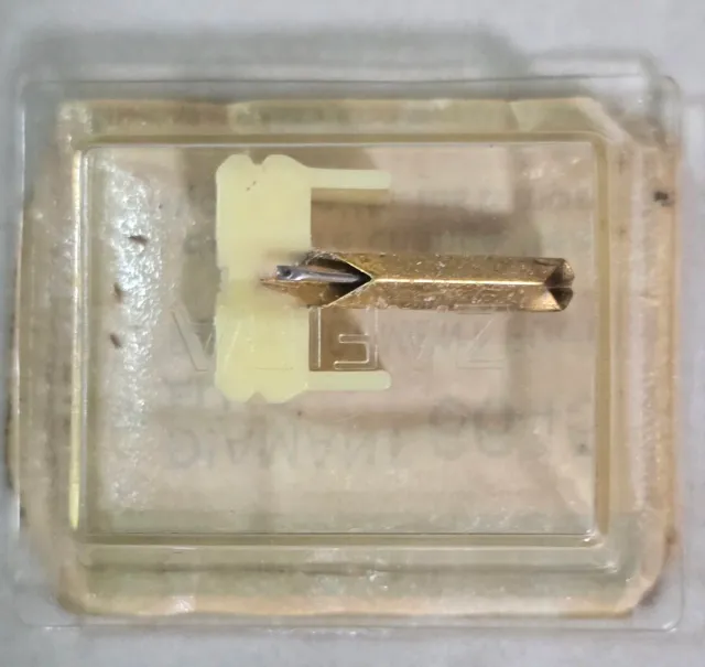 AGUJAS Y CÁPSULAS PARA TOCADISCOS AMPLIO STOCK