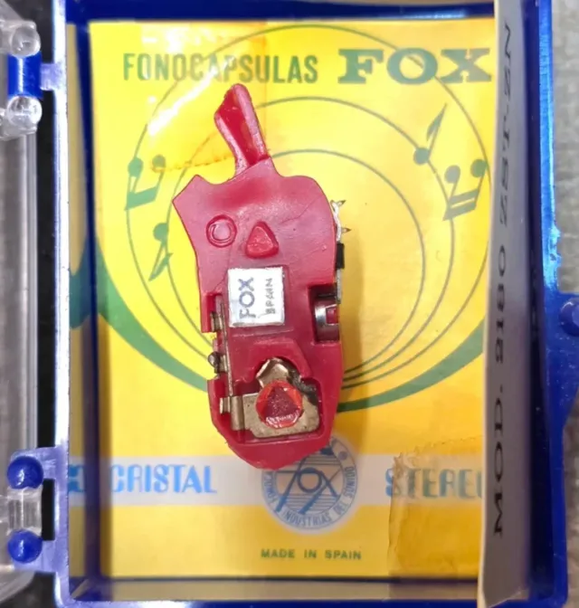 AGUJAS Y CÁPSULAS PARA TOCADISCOS AMPLIO STOCK