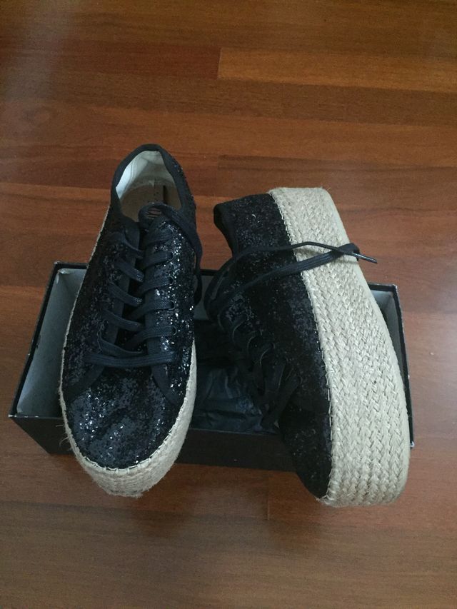 Zapatillas de plataforma de Funny y Lola