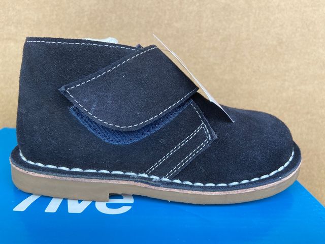Botas de piel niño a estrenar n 27