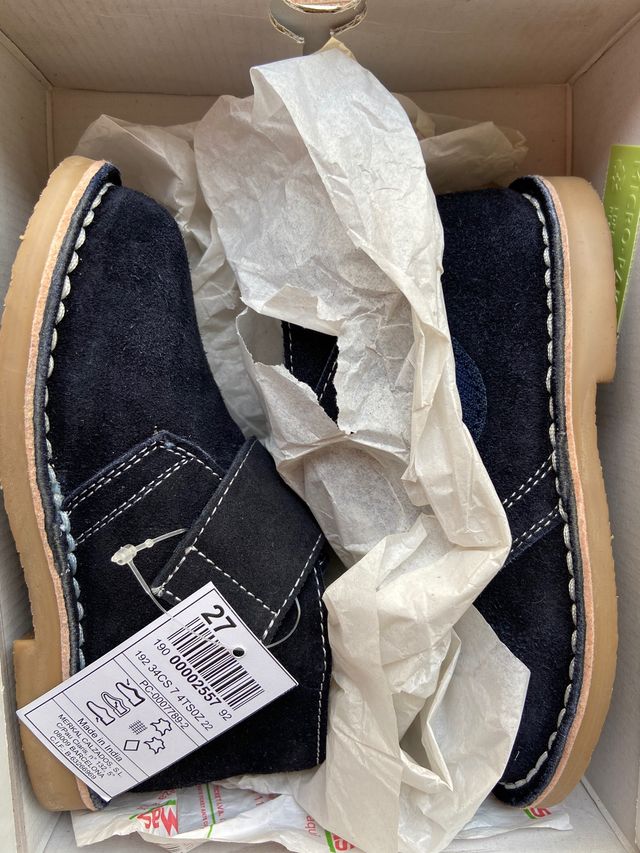 Botas de piel niño a estrenar n 27