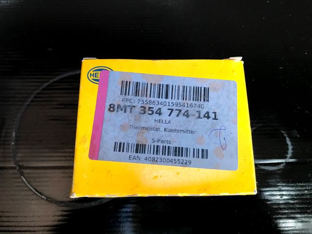 Termostato HELLA - 8MT354774141