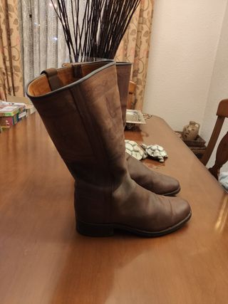 AUTÉNTICAS BOTAS CAMPERAS de segunda mano por 30 EUR en Bilbao en WALLAPOP