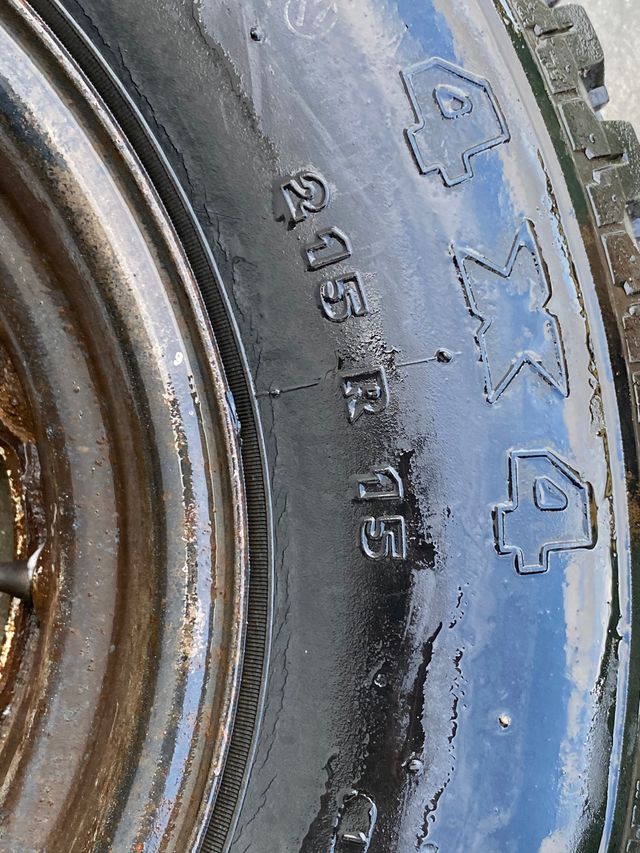 Llanta con neumatico