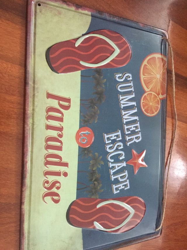 Cartel latón con temática de verano