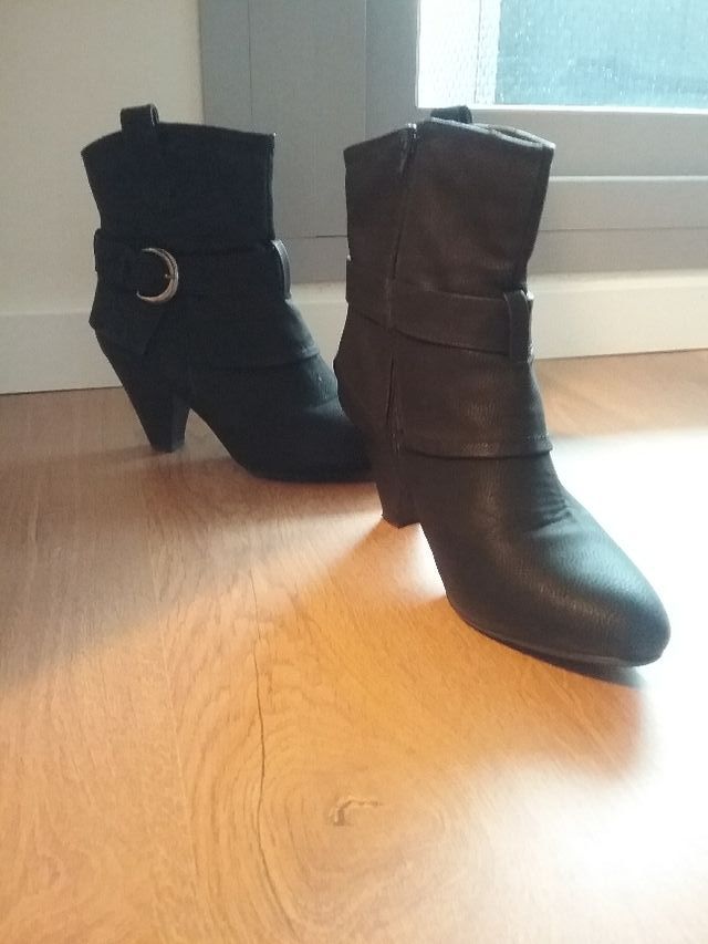 Botines negros tacón