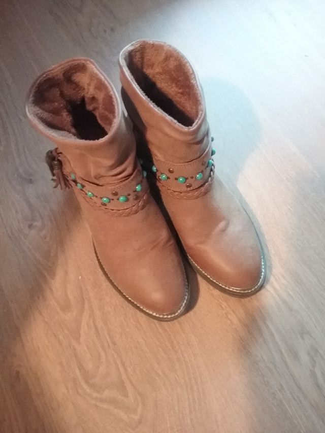 Botines piel talla 39
