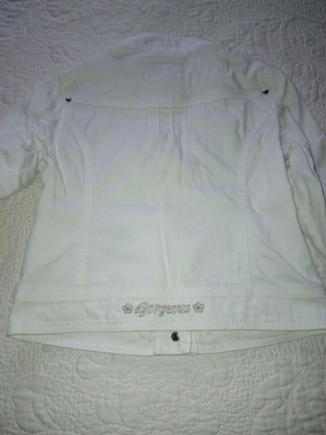 Chaqueta Sarga blanca niña 4 años. Usada
