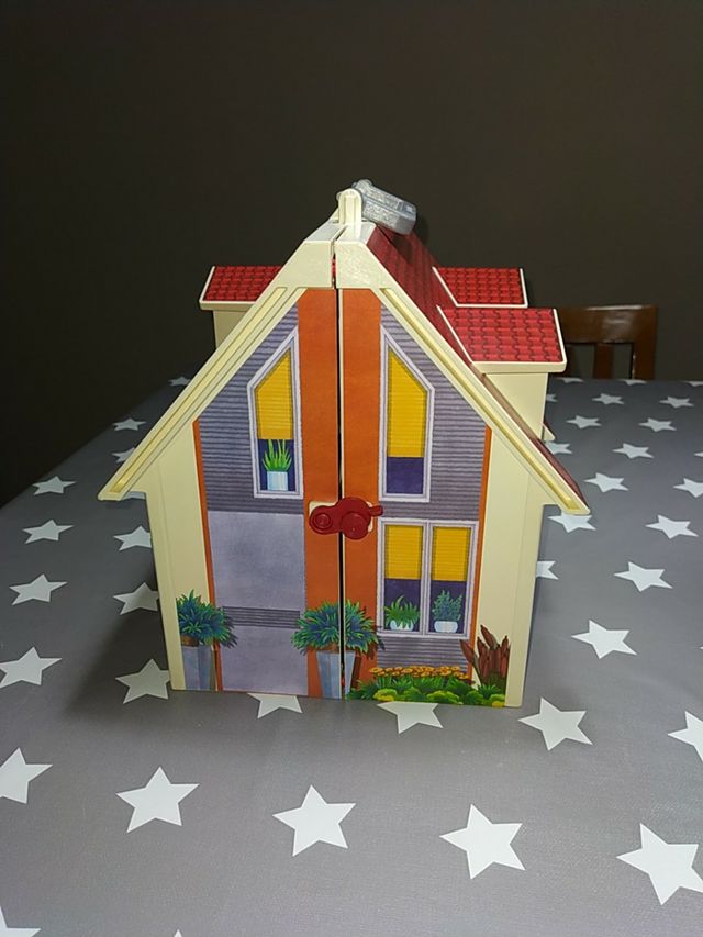 MALETIN CASA PLAYMOBIL