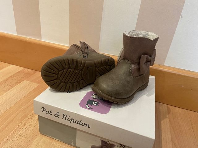 Botas niña T.20