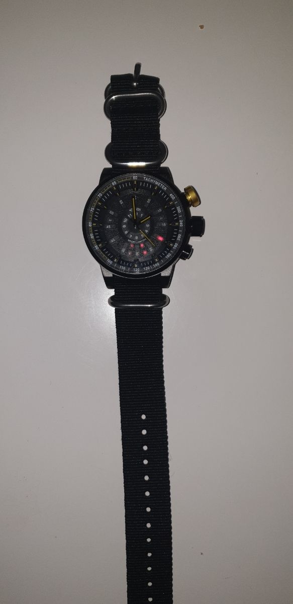 Reloj ekoy
