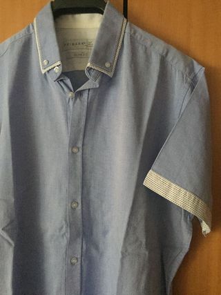 Camisa Manga corta Primark,Slim fit,talla L de segunda mano por 10 EUR en  Madrid en WALLAPOP