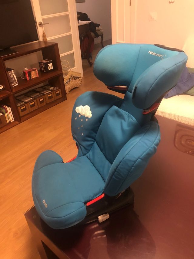 Dos sillas coche bebé confort