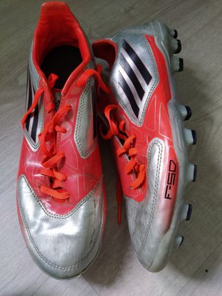 Botas futbol Adidas F50 de segunda mano por 12 EUR en Barakaldo en WALLAPOP