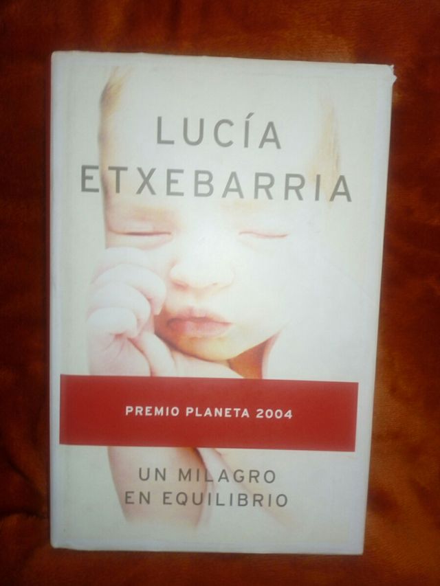 Novelas Lucía Etxevarría (lote de 2)