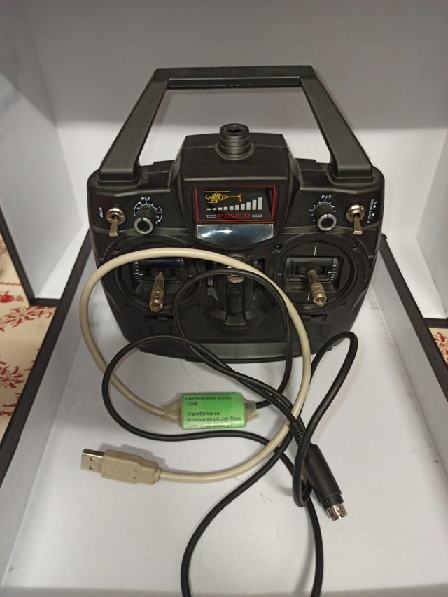 Emisora Walkera para helicopteros.