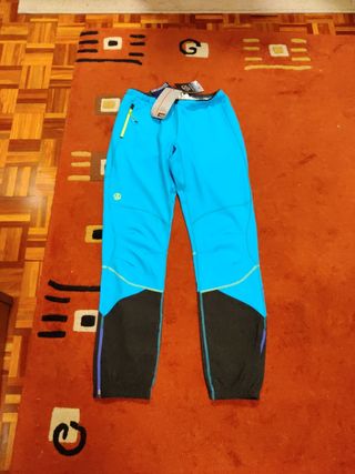 Pantalón ternua truckee pant XL chico schoeller de segunda mano por 75 EUR  en La Peña en WALLAPOP