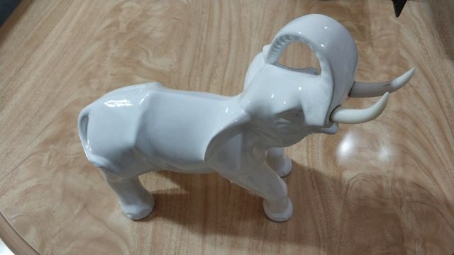 Elefante porcelana