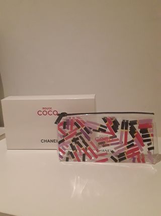 Neceser Chanel Rouge Coco Gloss de segunda mano por 27 EUR en Madrid en  WALLAPOP