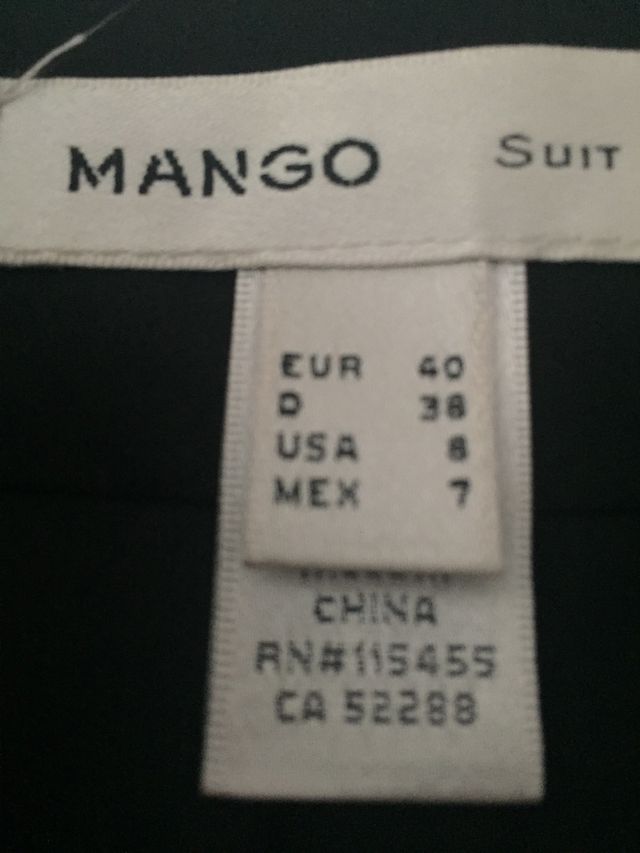 Falda negra de Mango